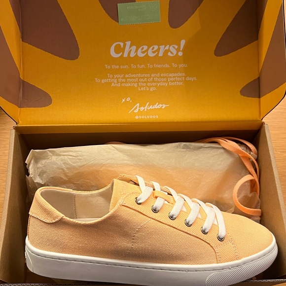 SOLUDOS Sneakers - Picture 4 of 6